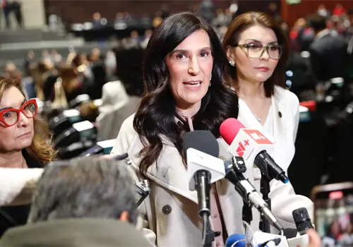 Constituci&oacute;n debe ser instrumento para pacificar