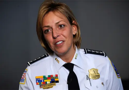 Super Bowl se jugar&aacute; sin agentes del ICE: Lanier