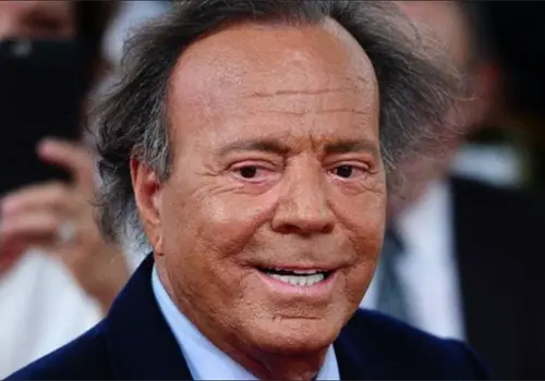 Julio Iglesias, de nuevo bajo la lupa