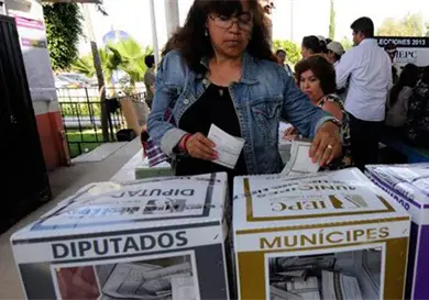 Advierten sobre riesgos de reducir presupuesto al INE