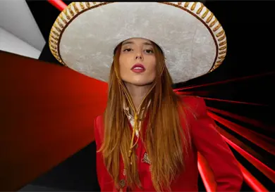 Majo Aguilar sorprende con novio