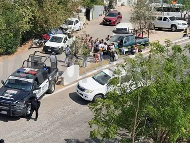 Pierde la vida tras ser arrollada por camioneta