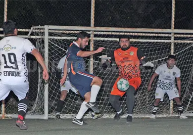 Tux United triunfa en una final de locura