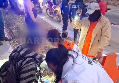 Derrapa por las malas condiciones de bulevar