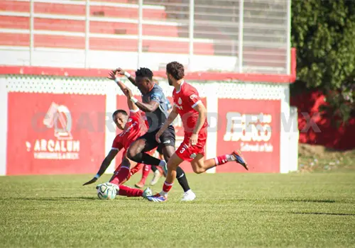 Jaguares FC vuelve a caer en Canc&uacute;n: 0-2