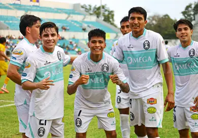 Victoria en casa; se aferra a la pelea