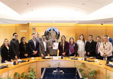 Entregan propuesta de reforma a Ley de Armas