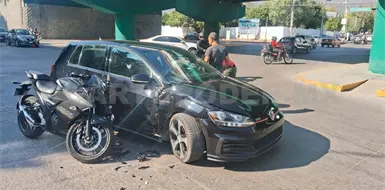 Semaforazo en cruce de libramiento y bulevar