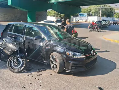 Semaforazo en cruce de libramiento y bulevar