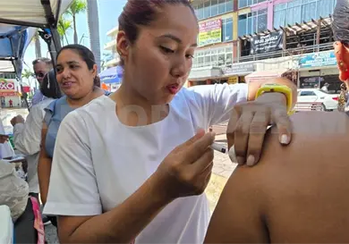 Intensifican vacunaci&oacute;n contra el sarampi&oacute;n