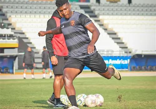 Jaguares FC se enfoca en ganar en casa