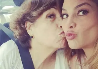 Campomanes despide a su mam&aacute;