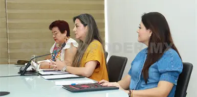 Entregan a Congreso de la Uni&oacute;n iniciativa de ERA