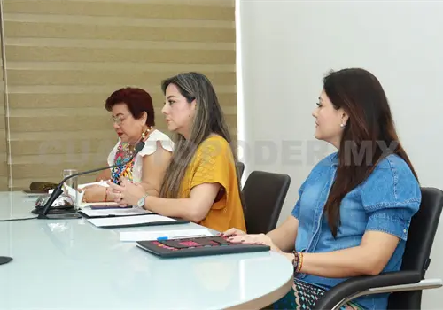 Entregan a Congreso de la Uni&oacute;n iniciativa de ERA