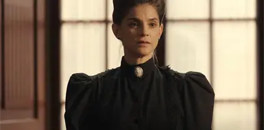 Para Azuela es un halago que la odien