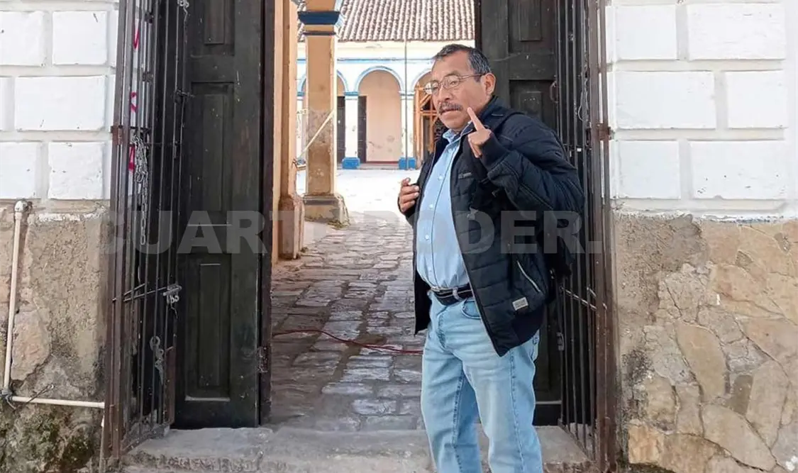 El promotor cultural seguirá ejerciendo sus funciones, ahora en la Casa de la cultura de La libertad. Jofiel Domínguez / CP