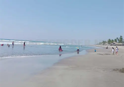 Baja afluencia en playas de Tonalá Baja afluencia en playas de Tonalá
