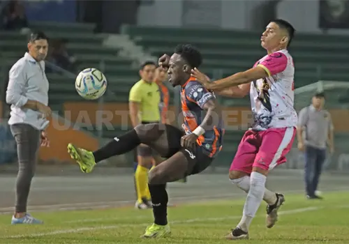 Jaguares ruge en casa