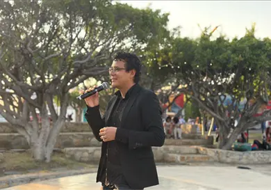 Celebran el amor y la amistad