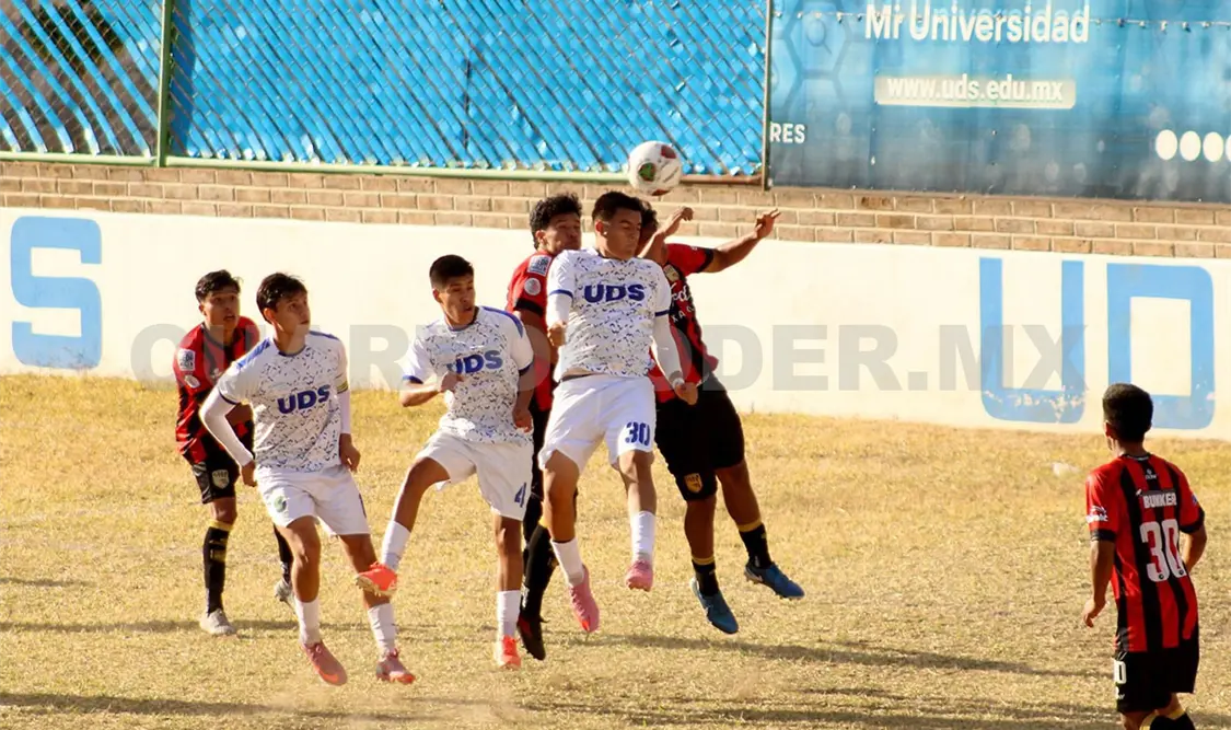 Alan Gallegos estuvo cerca de abrir el marcador con un remate de cabeza que pasó apenas desviado. Cortesía