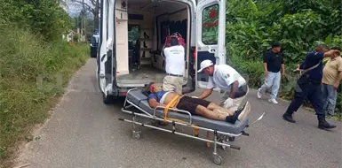 Impactan a hombre y responsable se fuga