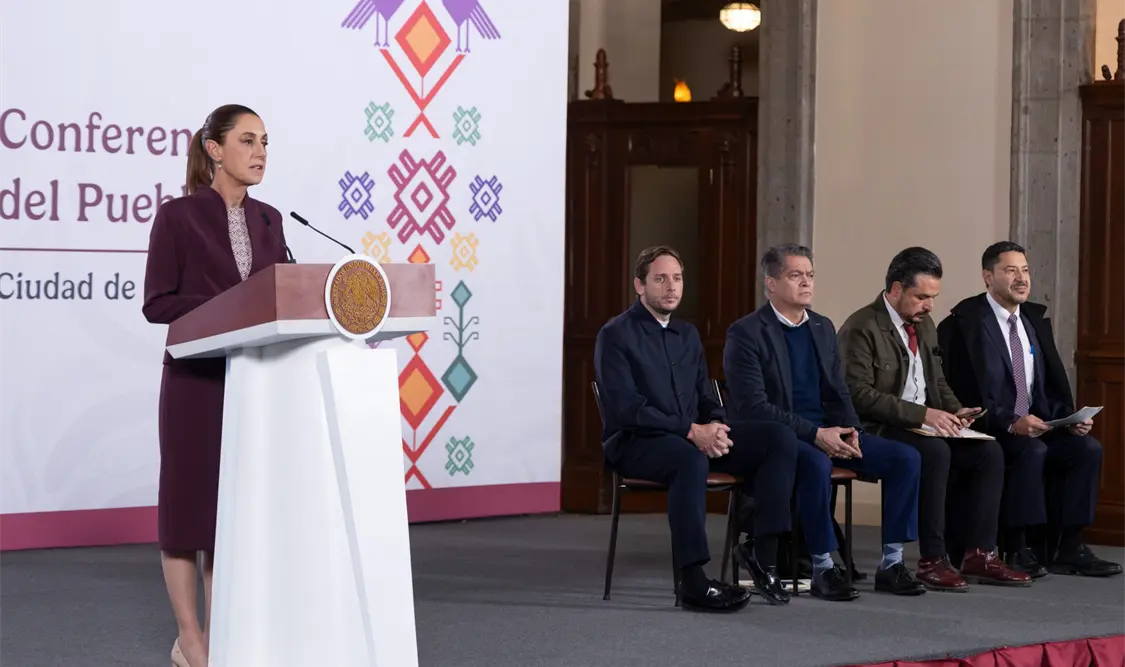 Los centros de vacunación se pueden encontrar en dondemevacuno.salud.gob.mx o llamando al 079, puntualizó la jefa del Ejecutivo Federal. Cortesía