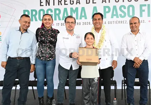 ERA y Paco Chacón entregan apoyos "A Paso Firme" ERA y Paco Chacón entregan apoyos "A Paso Firme"