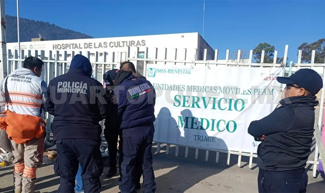 Autoridades aseguraron la zona frente al hospital de Las Culturas. Manuel Martínez / CP