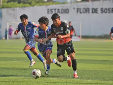 Goleada en derbi estudiantil en el Sospó Goleada en derbi estudiantil en el Sospó