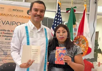 Exhibe Susi Bentzulul su libro en Estados Unidos