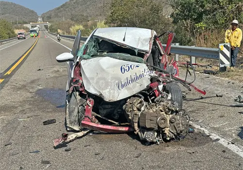 Carreterazo salda con tres heridos graves Carreterazo salda con tres heridos graves