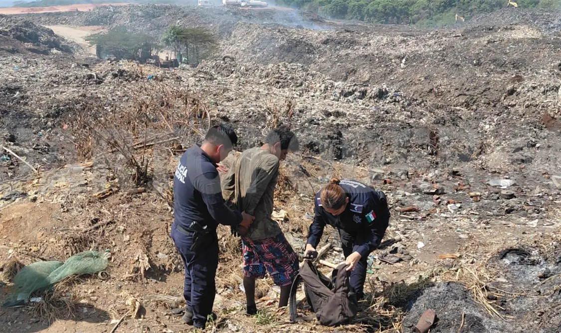 Lo detienen al tratar de volver a quemar basurero