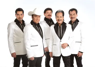 Se ensañan con los latinos Se ensañan con los latinos