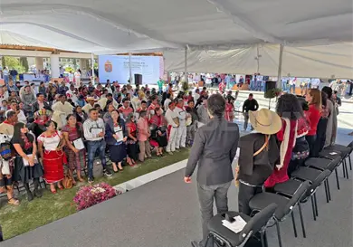 Festejan a promotores de la diversidad lingüística Festejan a promotores de la diversidad lingüística