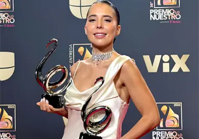 Majo Aguilar gana en premios Lo Nuestro Majo Aguilar gana en premios Lo Nuestro