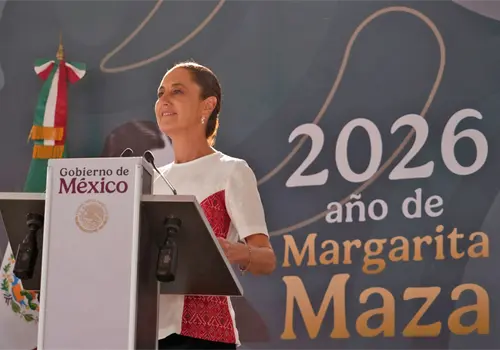 Llama Claudia a la calma tras bloqueos por muerte de capo