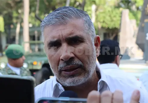 Llama &Aacute;ngel Torres a prevenir quemas