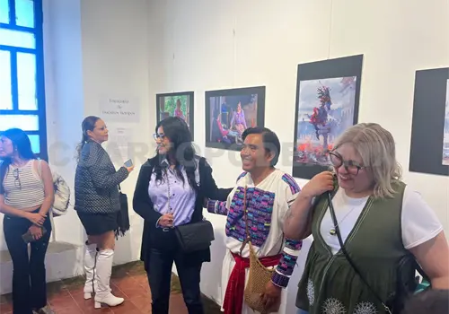 Presentan "Encuentro de nuestros tiempos" de Tom&aacute;s P&eacute;rez