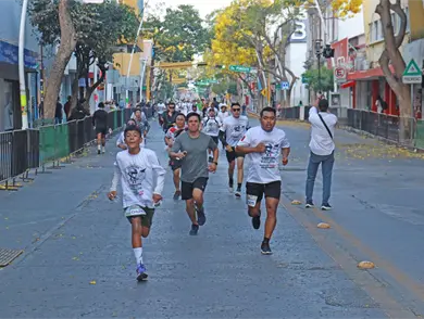 Miles corren con el Ej&eacute;rcito Mexicano