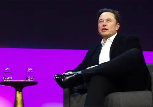 Se lanzan contra Elon Musk por críticas a CSP Se lanzan contra Elon Musk por críticas a CSP