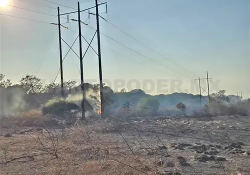 Se incendian cables de alta tensión de CFE Se incendian cables de alta tensión de CFE