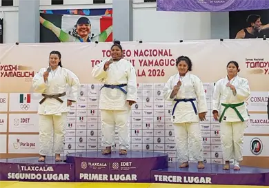 Suben al podio del Tomoyoshi Yamaguchi