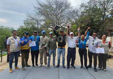 Anzuelos dorados en el Cañón del Sumidero Anzuelos dorados en el Cañón del Sumidero