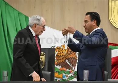 Impone ERA medalla Dr. Manuel Velasco Suárez Impone ERA medalla Dr. Manuel Velasco Suárez