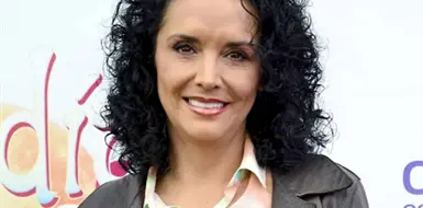 Mayra Rojas le entra a todo