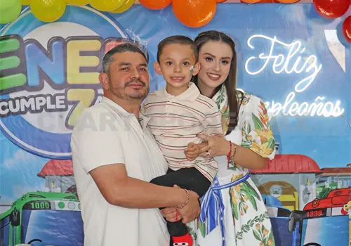 Siete vueltas al sol para Ener Siete vueltas al sol para Ener