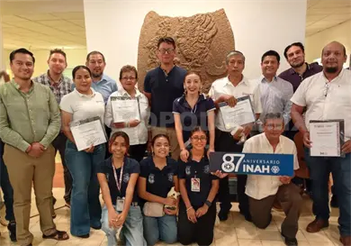 Reconocen a personal del INAH