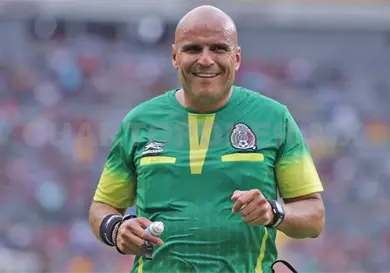 Paco Chac&oacute;n imparte justicia en Tuxtla