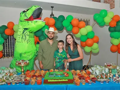 Fiesta jur&aacute;sica para Jos&eacute; Mar&iacute;a