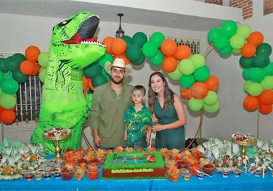 Fiesta jur&aacute;sica para Jos&eacute; Mar&iacute;a